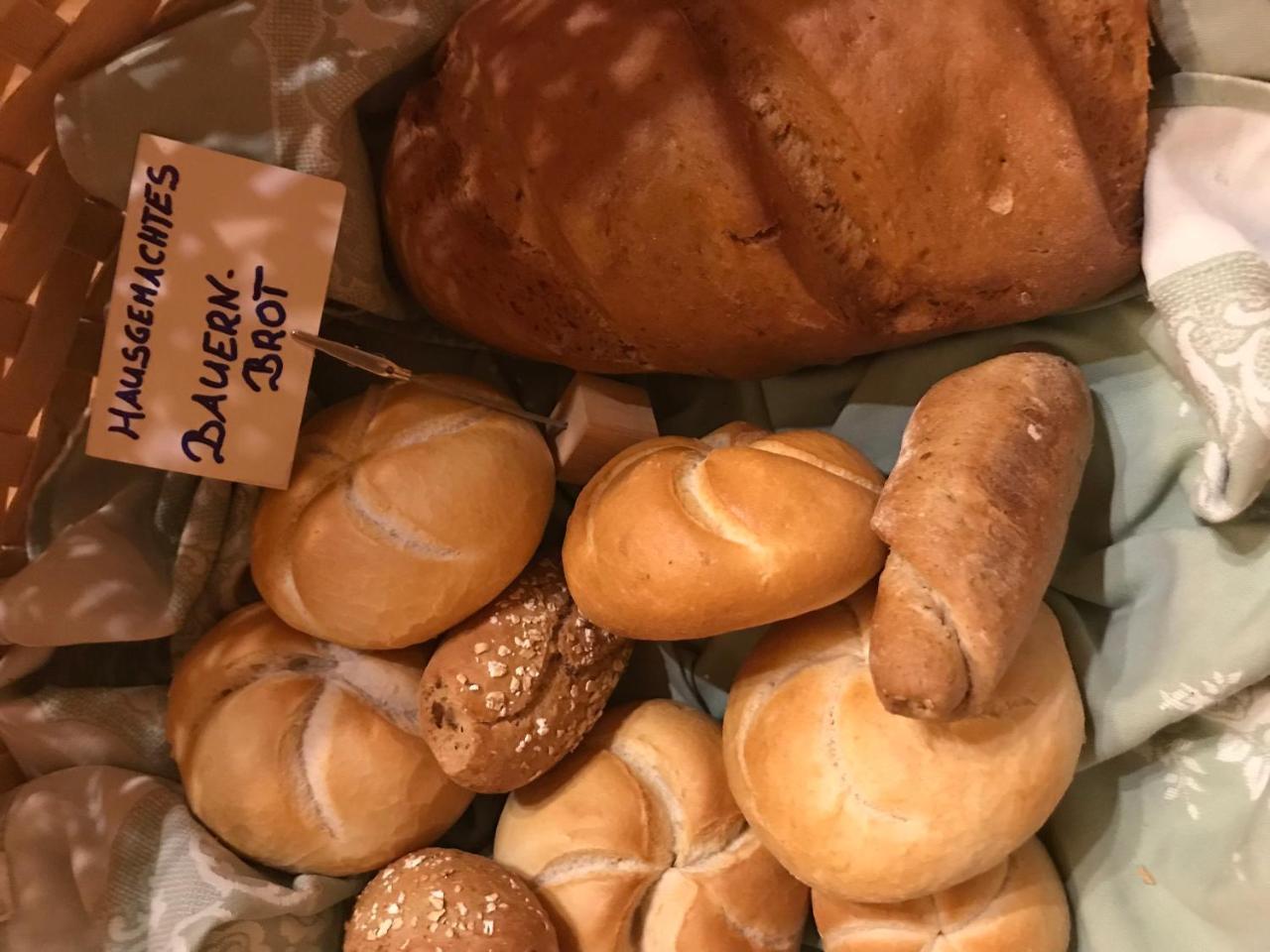 嘎斯霍夫施维泽豪斯酒店 斯塔费顿 外观 照片